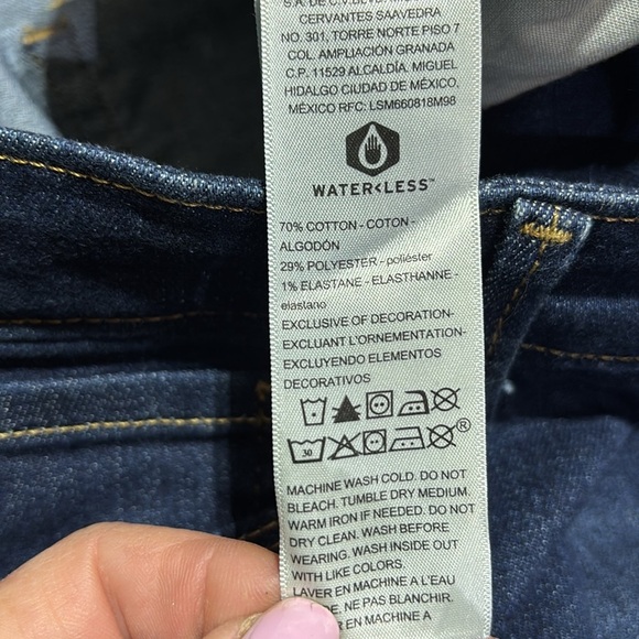 Levi Strauss Signature Mid rise,straight leg, blue jeans,5 pocket, Belt loop - Picture 8 of 9